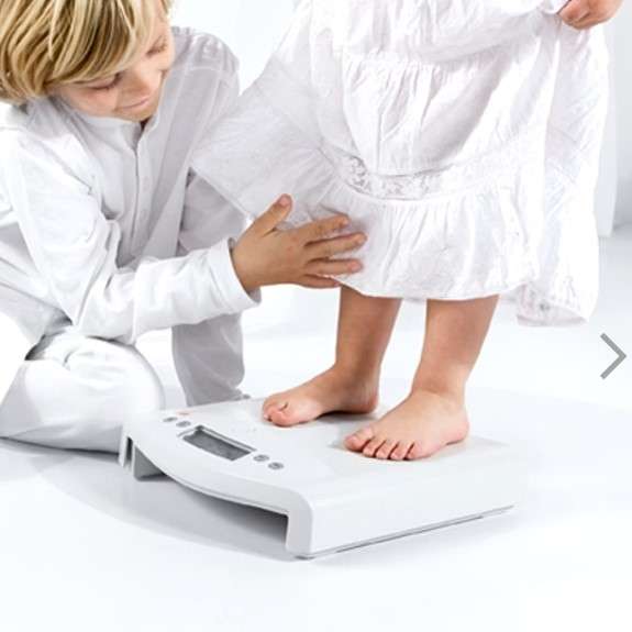 Balanza pediátrica Seca 354 digital - Precio por mayor - Precisión para bebés y niños