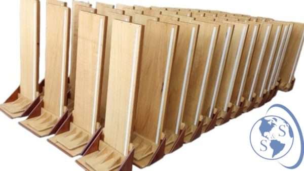 Lote de tableros de madera de 110 cm con tope movil en stock para tallar niños menores de 2 años