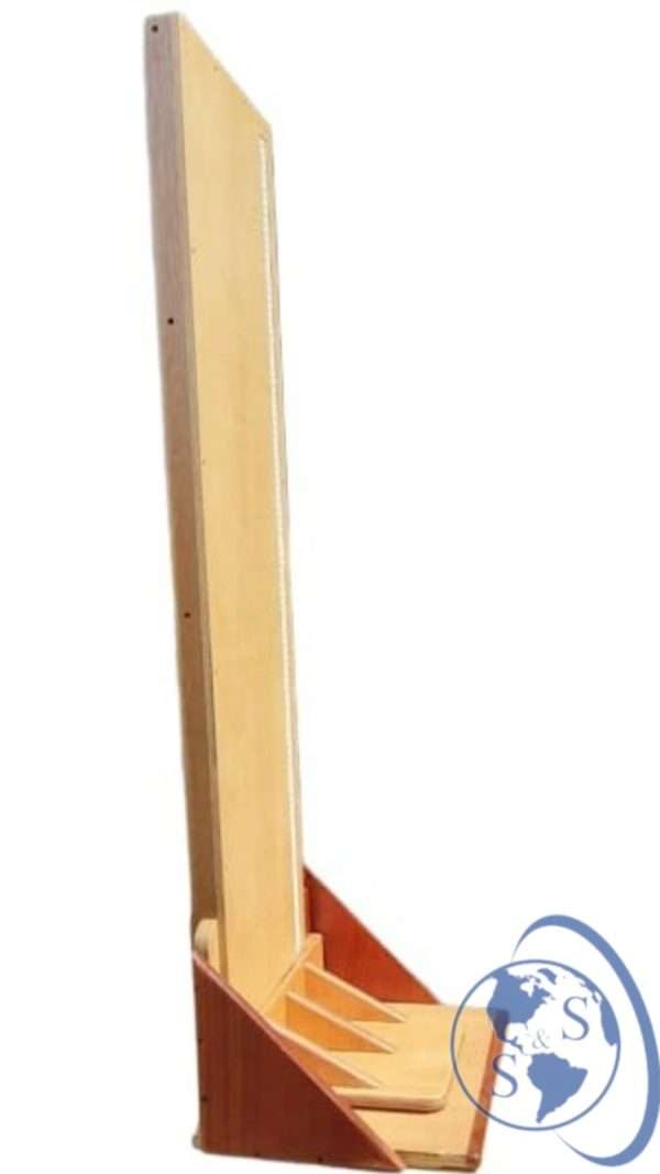 Vista de perfil de tablero de madera de 110 cm con tope movil para tallar niños menores de 2 años