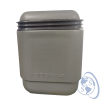 Termo Porta Vacunas Giostyle 2.6L – Cerrado con Asa Retraída Termo Porta Vacunas Giostyle 2.6L cerrado, color gris oscuro, con asa retraída y diseño compacto, ideal para el transporte seguro de vacunas manteniendo la cadena de frío hasta 41 horas.