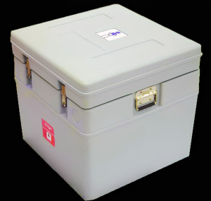 Caja transportadora de vacunas 12 litros Blowkings con ice packs, certificada para cadena de frío y uso en centros de salud en Perú.