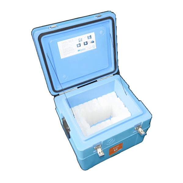 Caja transportadora de vacunas Nilkamal RCB-244 SS abierta mostrando el compartimento interno y paquetes fríos certificados OMS