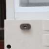 Cerradura con llave en la puerta de la refrigeradora farmacéutica BIOBASE BPR-5V298 para proteger medicamentos y productos sensibles